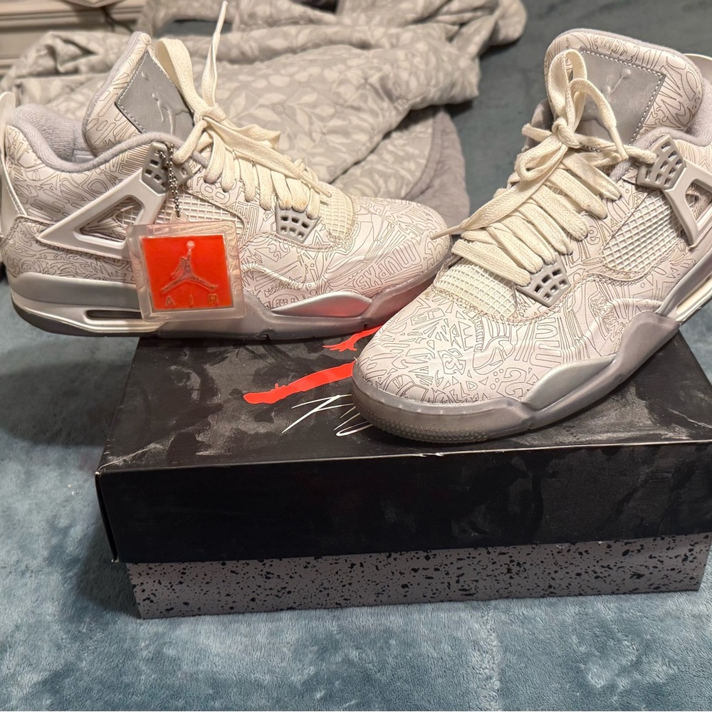Jordan Athletic Shoes - White and Gray